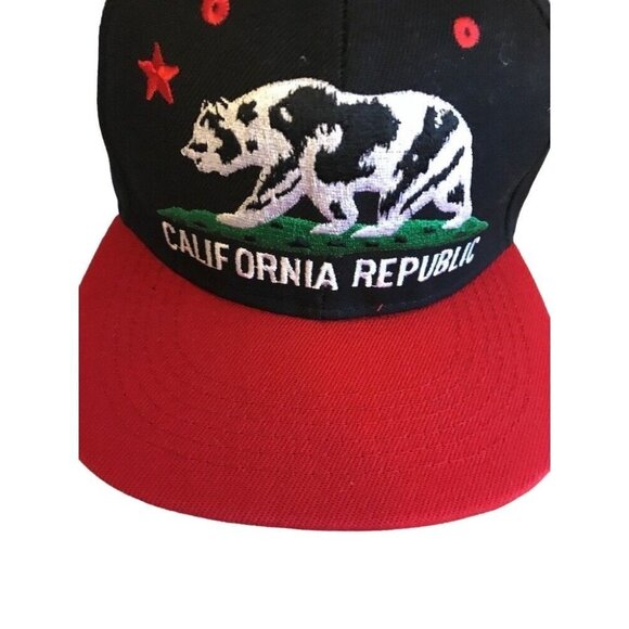 California Republic Bear Baseball Trucker Hat Cap Black Red Embroidered Snapback - Picture 2 of 5